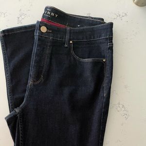 WHBM dark denim Skinny Ankle